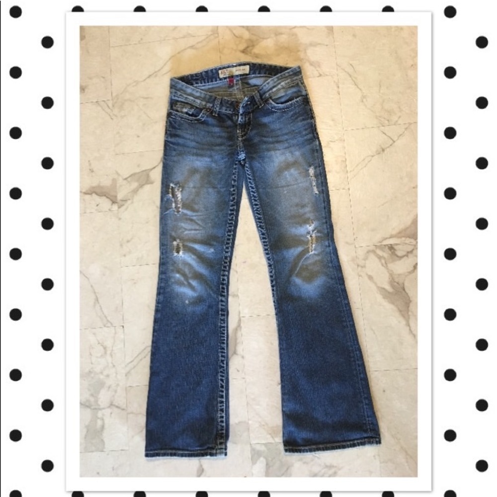 Buckle BKE Distressed Sabrina Jeans Size 26 X 31.5